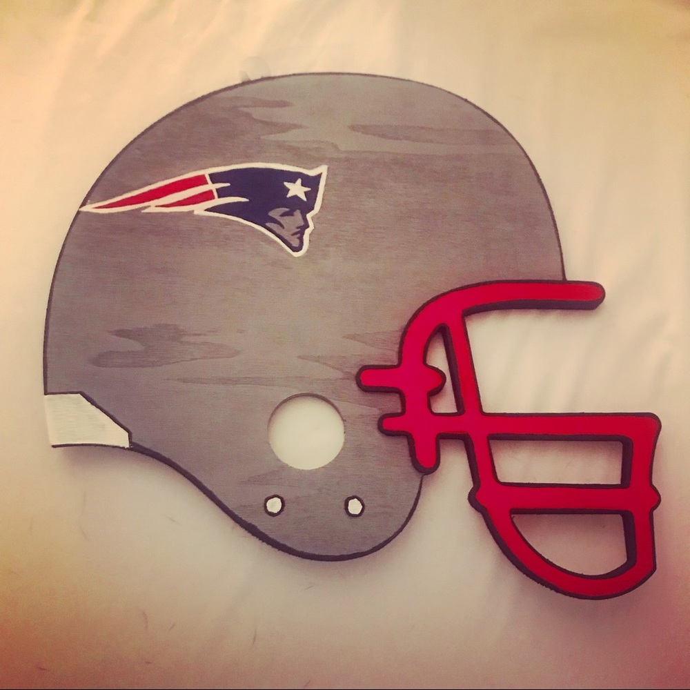 Hand-painted Patriots door hanger 🏈